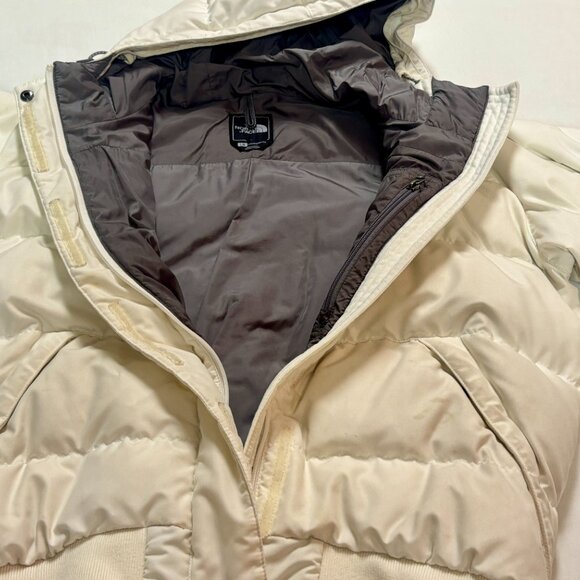 ~~The North Face Women’s White Hooded 550 Fill Down Puffer L Jacket - Picture 5 of 7